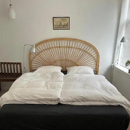 City House With Terrace, Garden And Free Parking-2